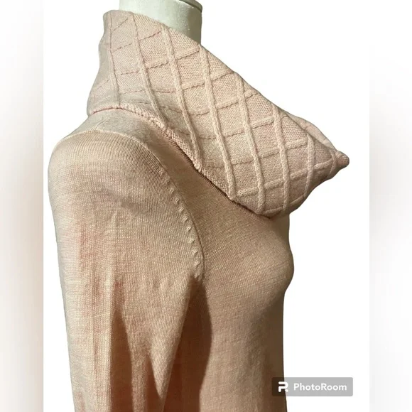 Susan Bristol 100% Merino Wool Light Pink Cowl Neck Sweater Size Medium - Picture 8 of 14